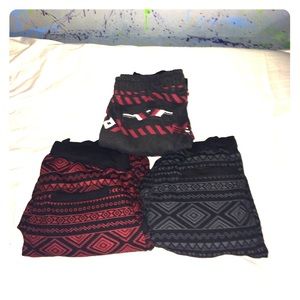 3 Aztec print joggers